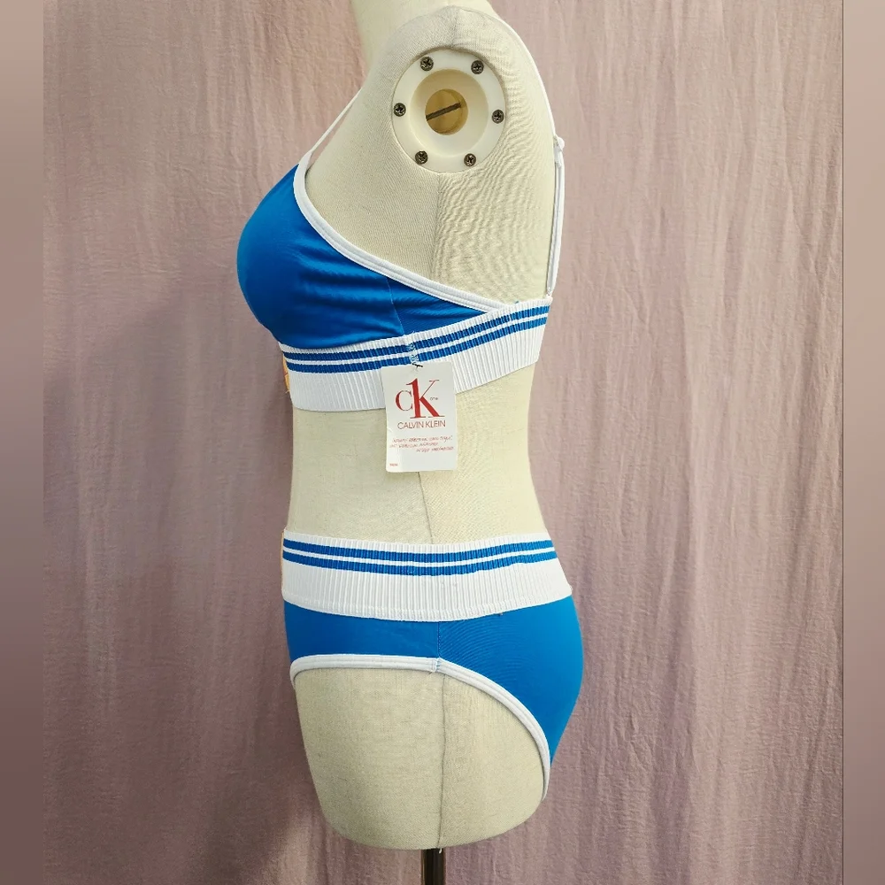 Calvin Klein Women's Retro Colorblock Bralette & Bikini Set- Vibrant Blue-Medium - Picture 3 of 8